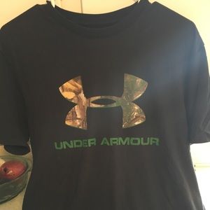 Under armour tee shirt (camo) adult medium